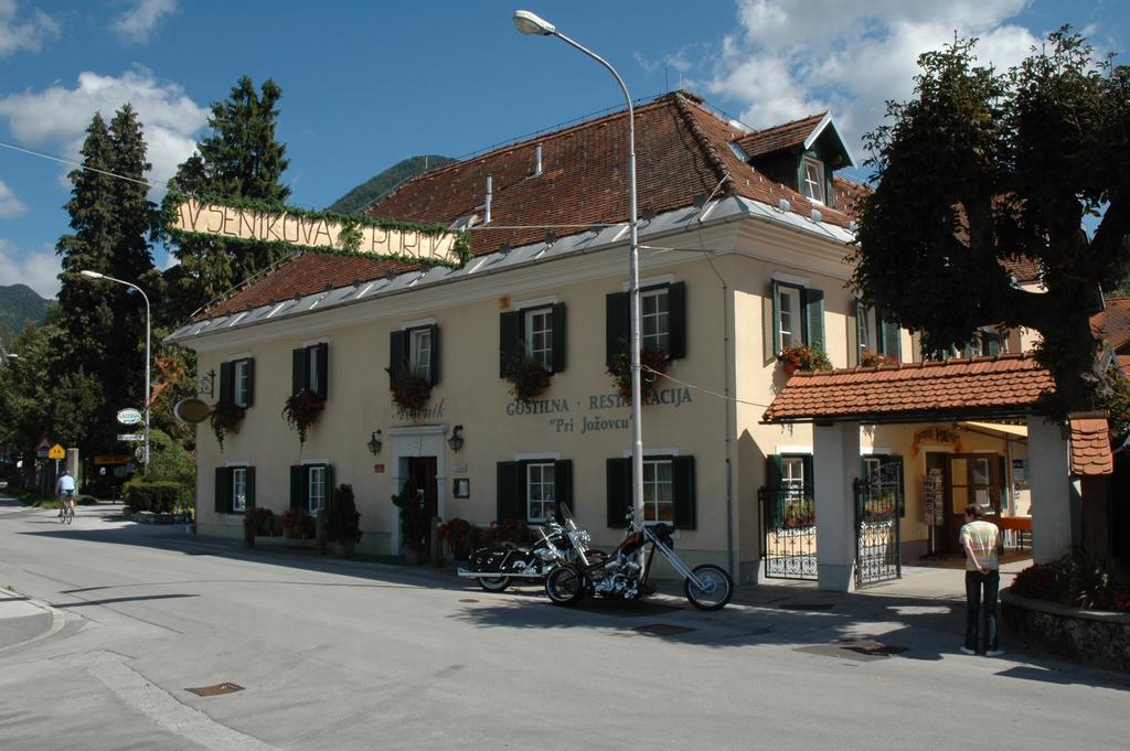 Guesthouse Avsenik Begunje na Gorenjskem Exterior foto